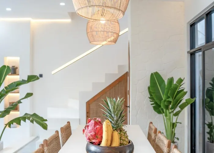 Benjita - Chic Mediterranean Retreat In Pererenan 别墅 坎古